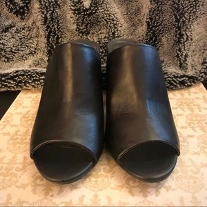 Forever 21 Black Vegan Leather Mules Size 5.5